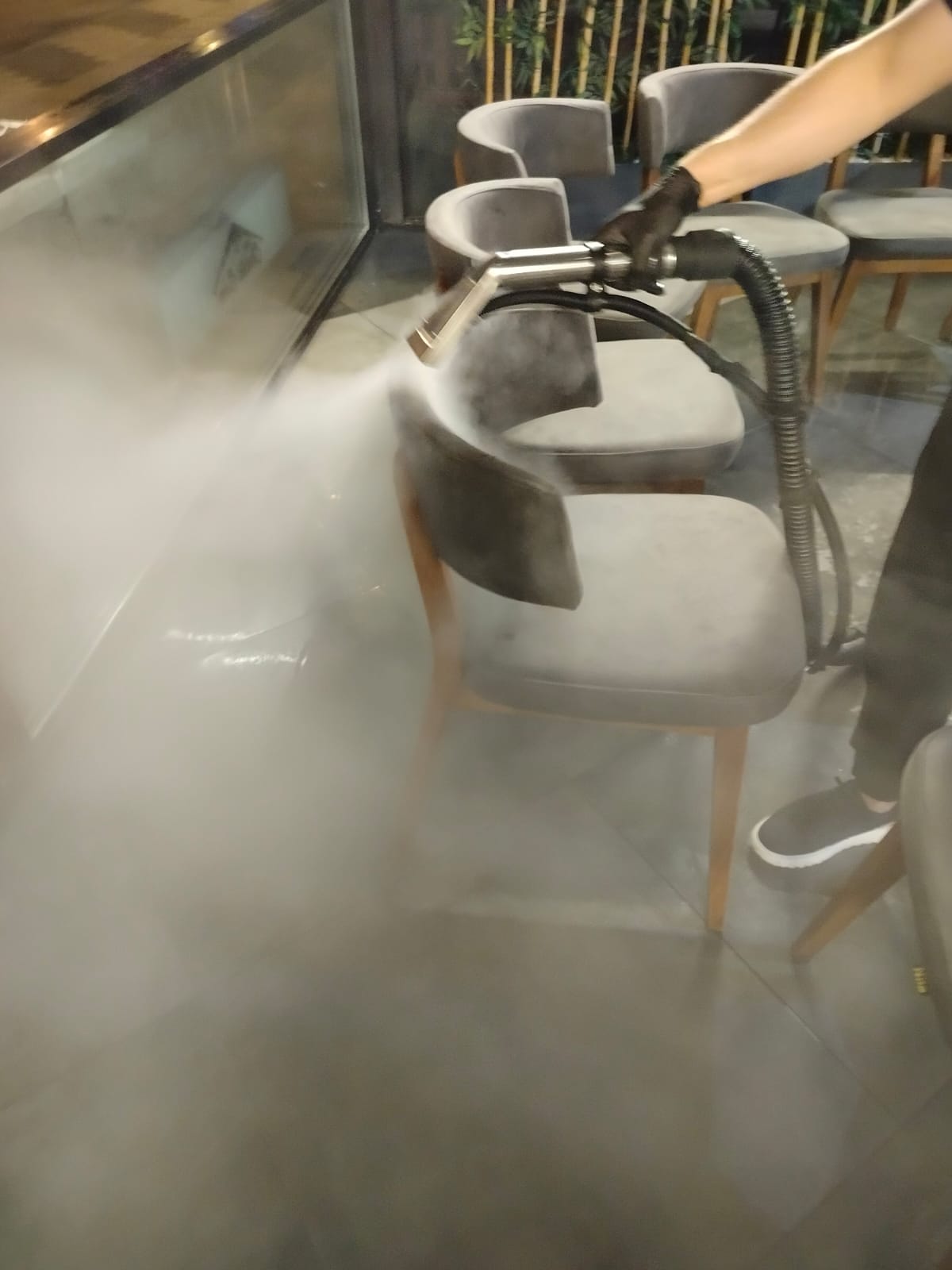 Buem Buharlı Koltuk Yıkama ekibi